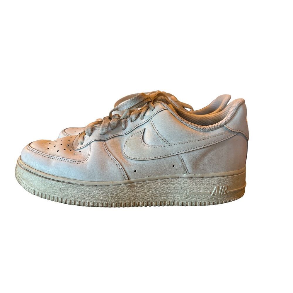 Air Force 1 Mens 9 Sneakers White Nike Low Top Lace Up Athletic Trainer Shoes